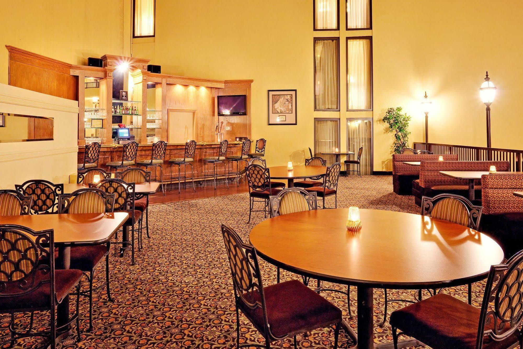 Morgantown - Reading Area By Ihg Hotel 3*